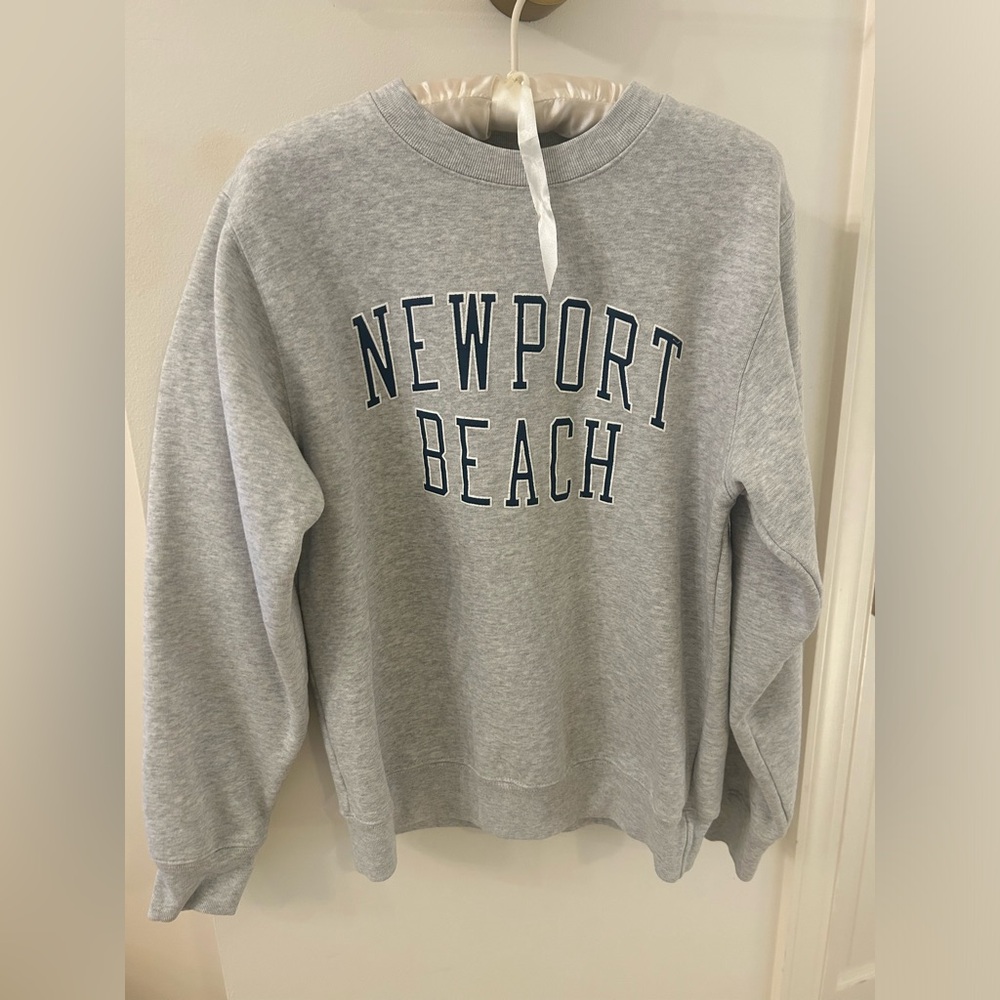 Brandy Melville Newport Beach crew neck